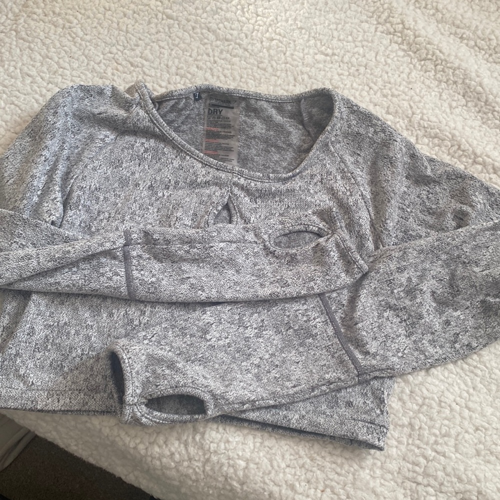 Gym shark long sleeve crop top